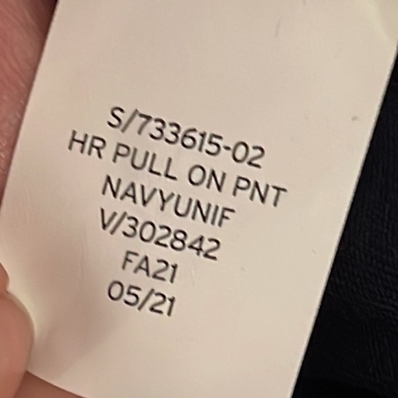 NWT GAP Navy Blue High Waisted LYOCELL Blend Pants Sz. 6 TALL 31” Inseam - Picture 15 of 16